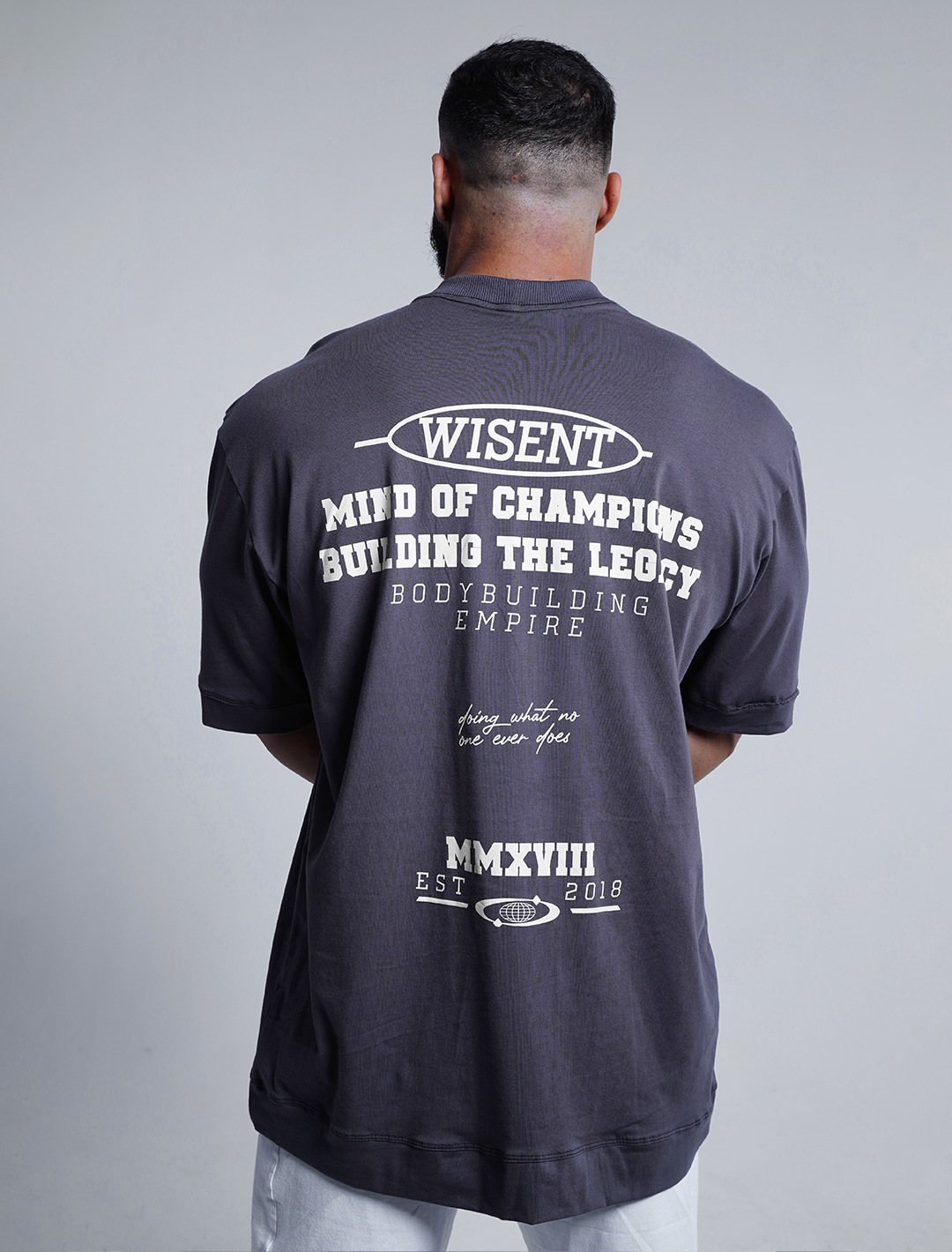 Soft - Camiseta Oversized - Empire Cinza Chumbo