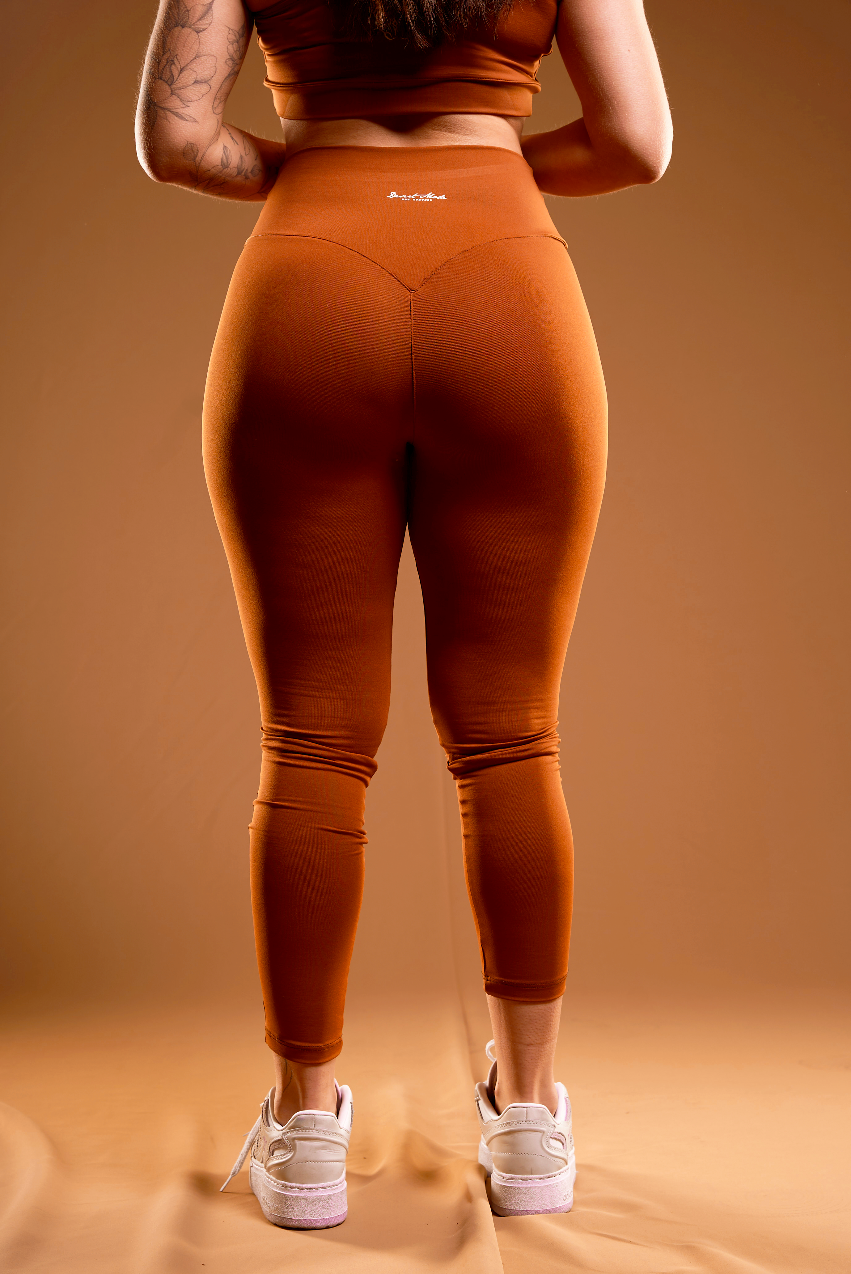 CALÇA LEGGING - DESERT MODE CARAMELO