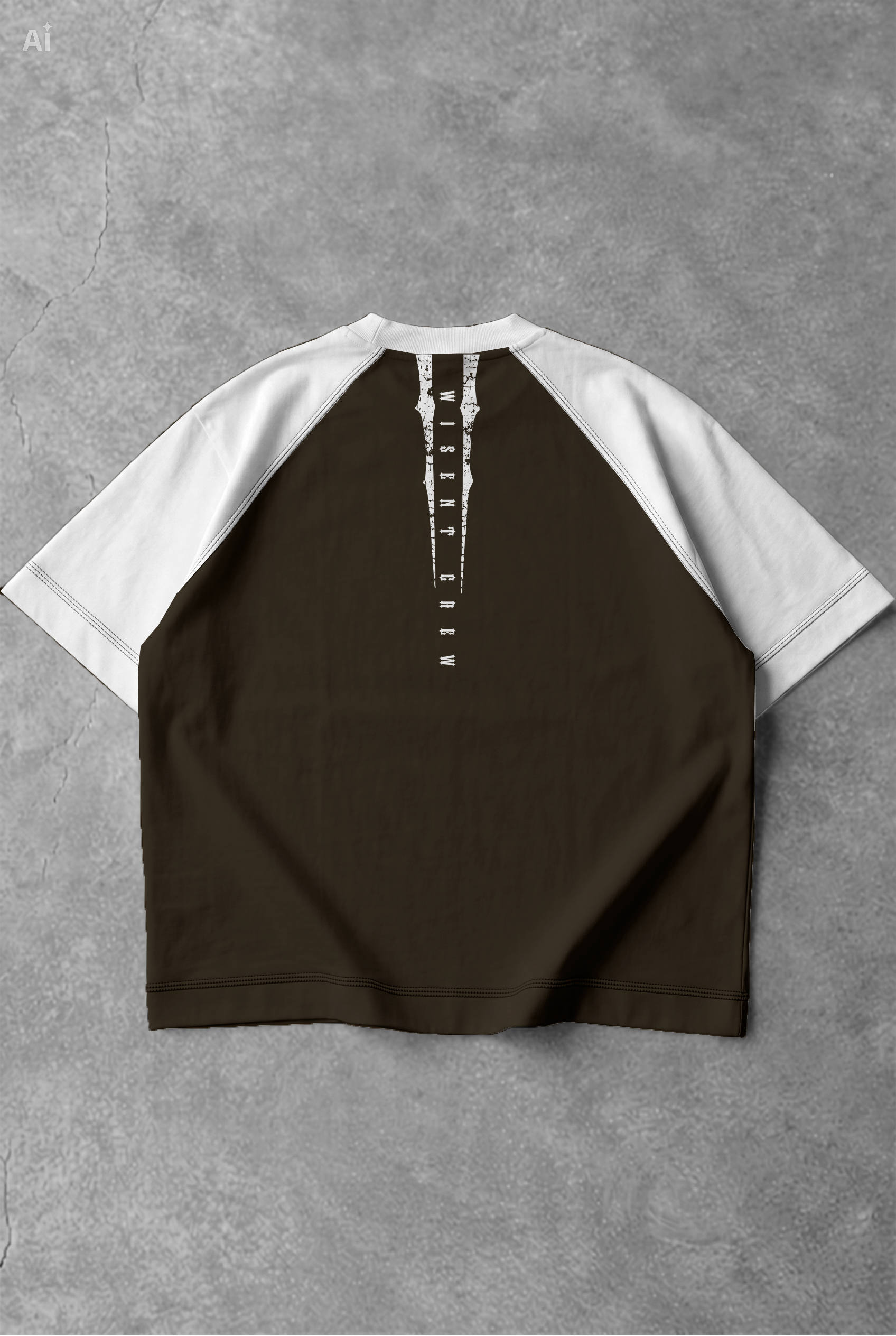 Soft - Camiseta Oversized Raglan - Wisent Crew  Marrom/Branca