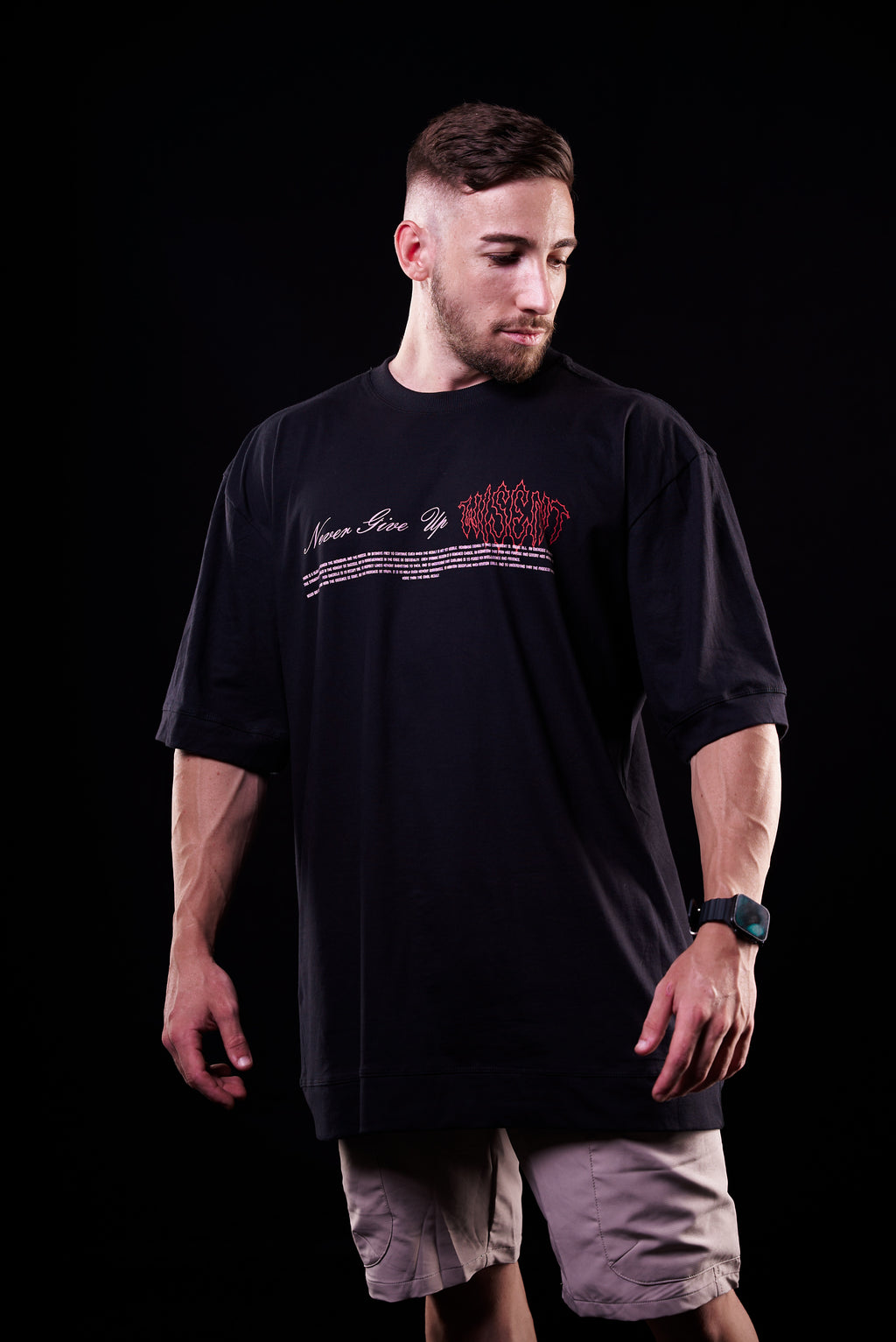 SOFT - CAMISETA OVERSIZED - NEVER GIVE UP PRETA
