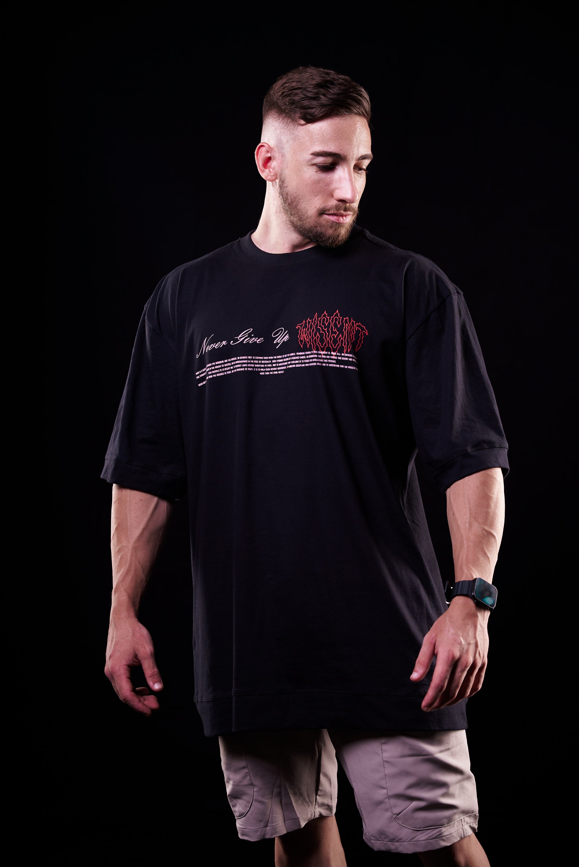 SOFT - CAMISETA OVERSIZED - NEVER GIVE UP PRETA