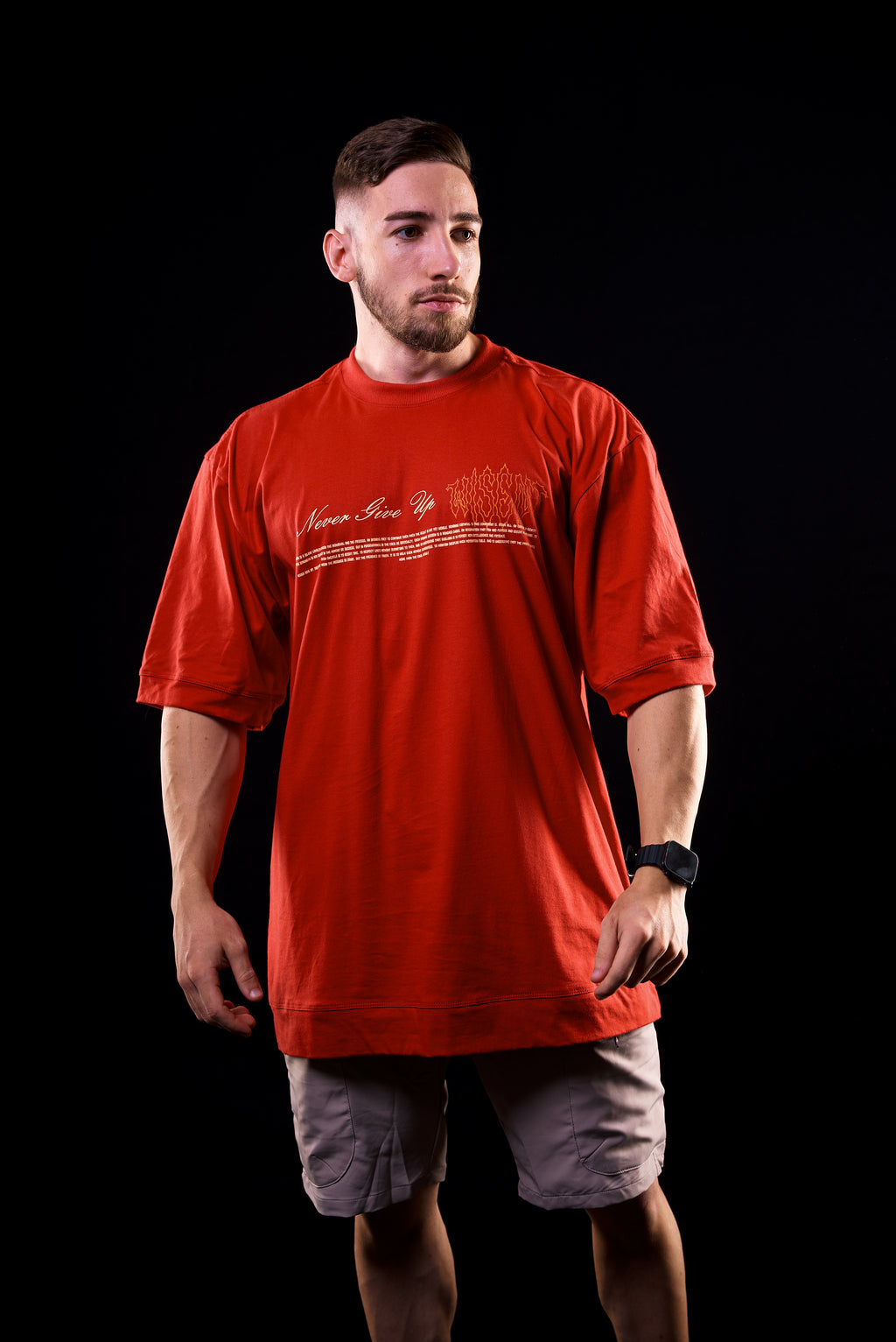 SOFT - CAMISETA OVERSIZED - NEVER GIVE UP VERMELHA