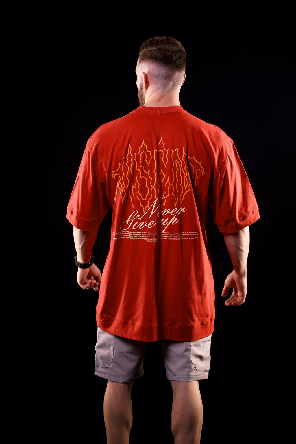 SOFT - CAMISETA OVERSIZED - NEVER GIVE UP VERMELHA