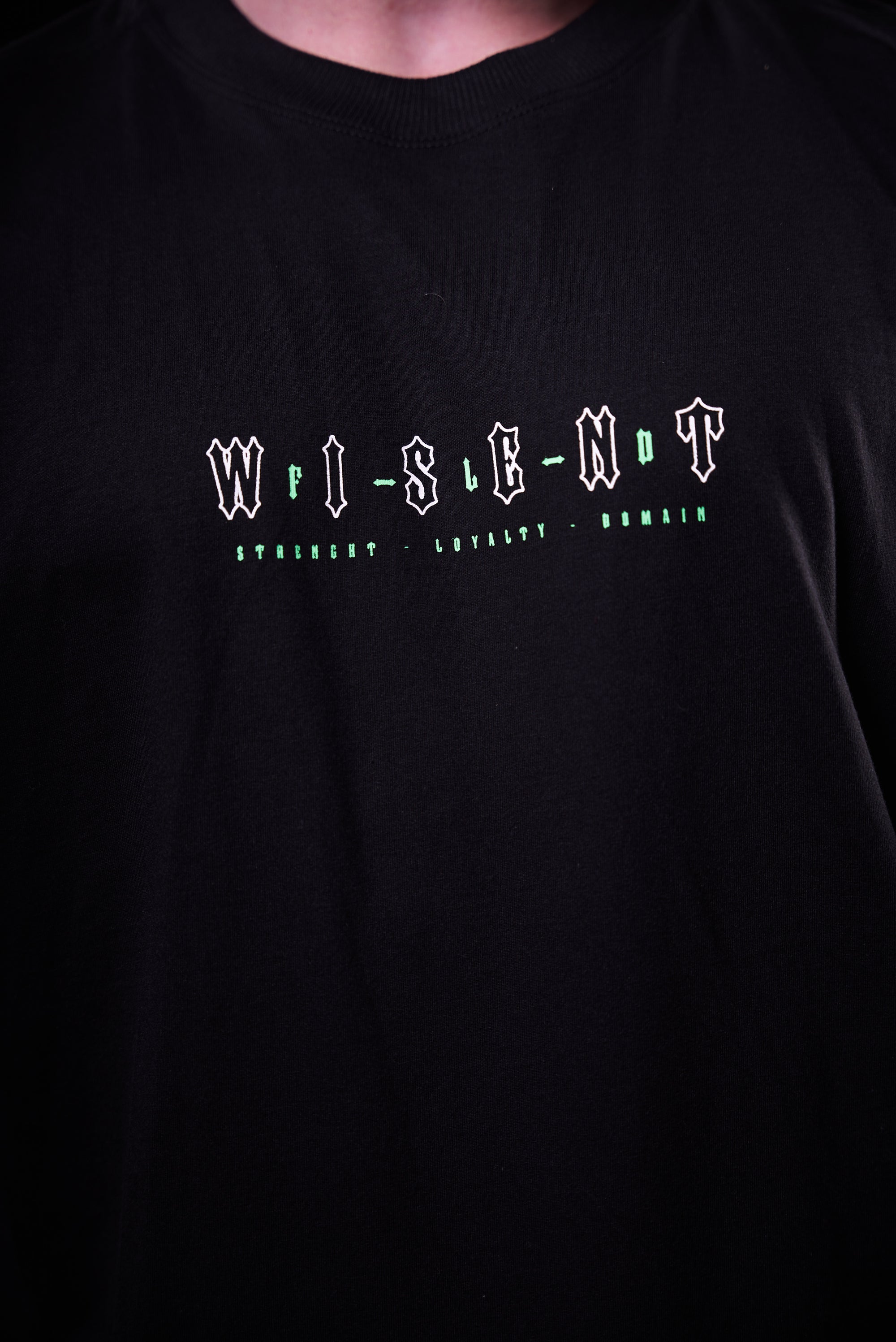 SOFT - CAMISETA OVERSIZED - GIVE ME MORE WEIGHT NEON PRETA