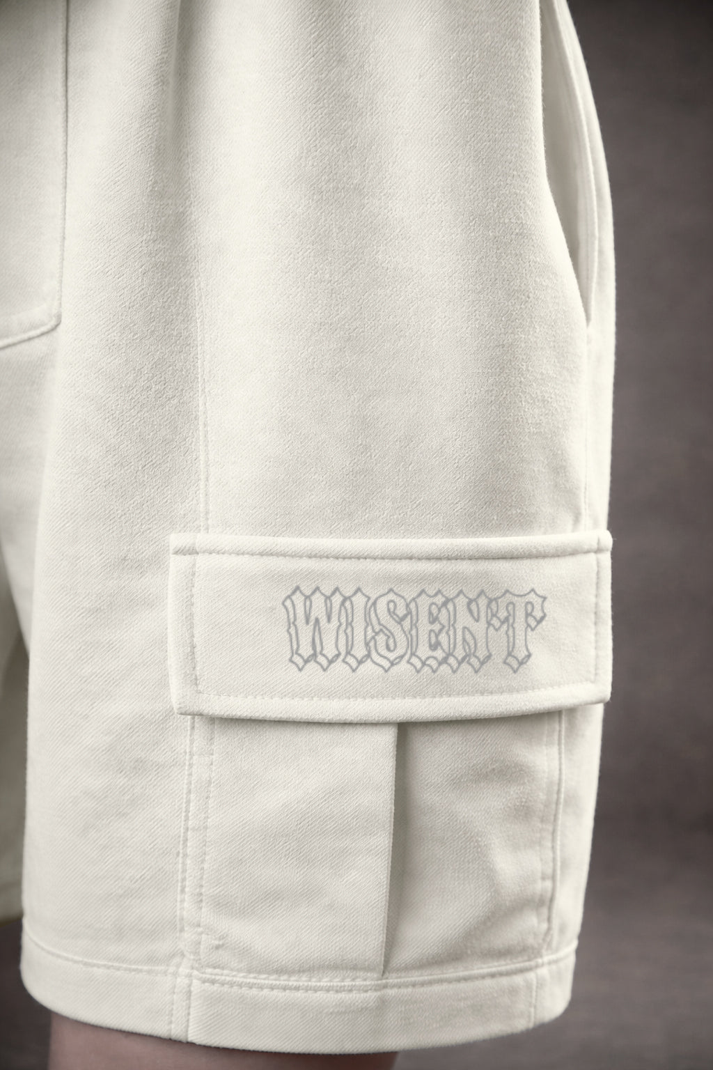 HEAVY - BERMUDA CARGO - HARD WORK FLD OFF WHITE