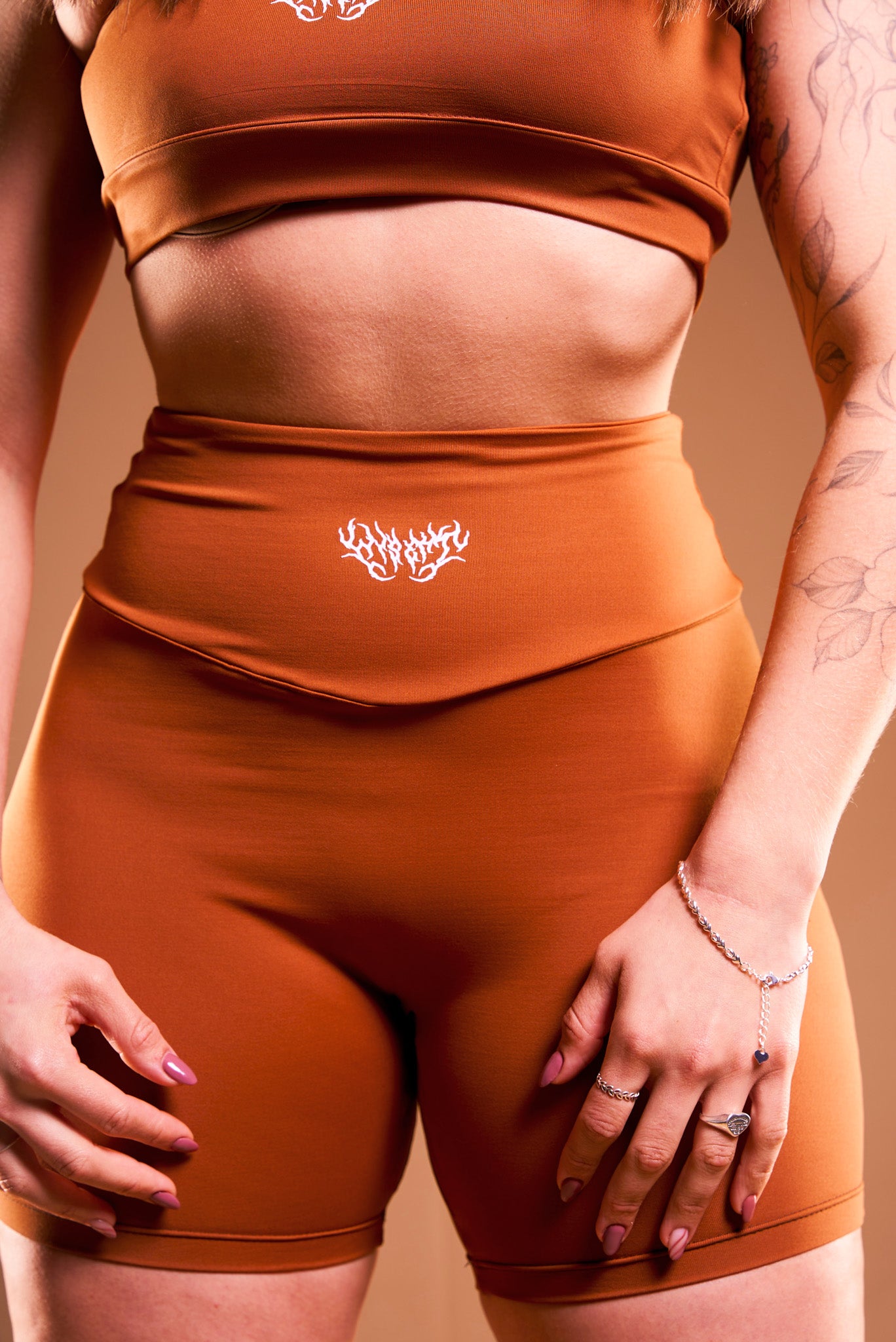 SHORT FEMININO - DESERT MODE CARAMELO