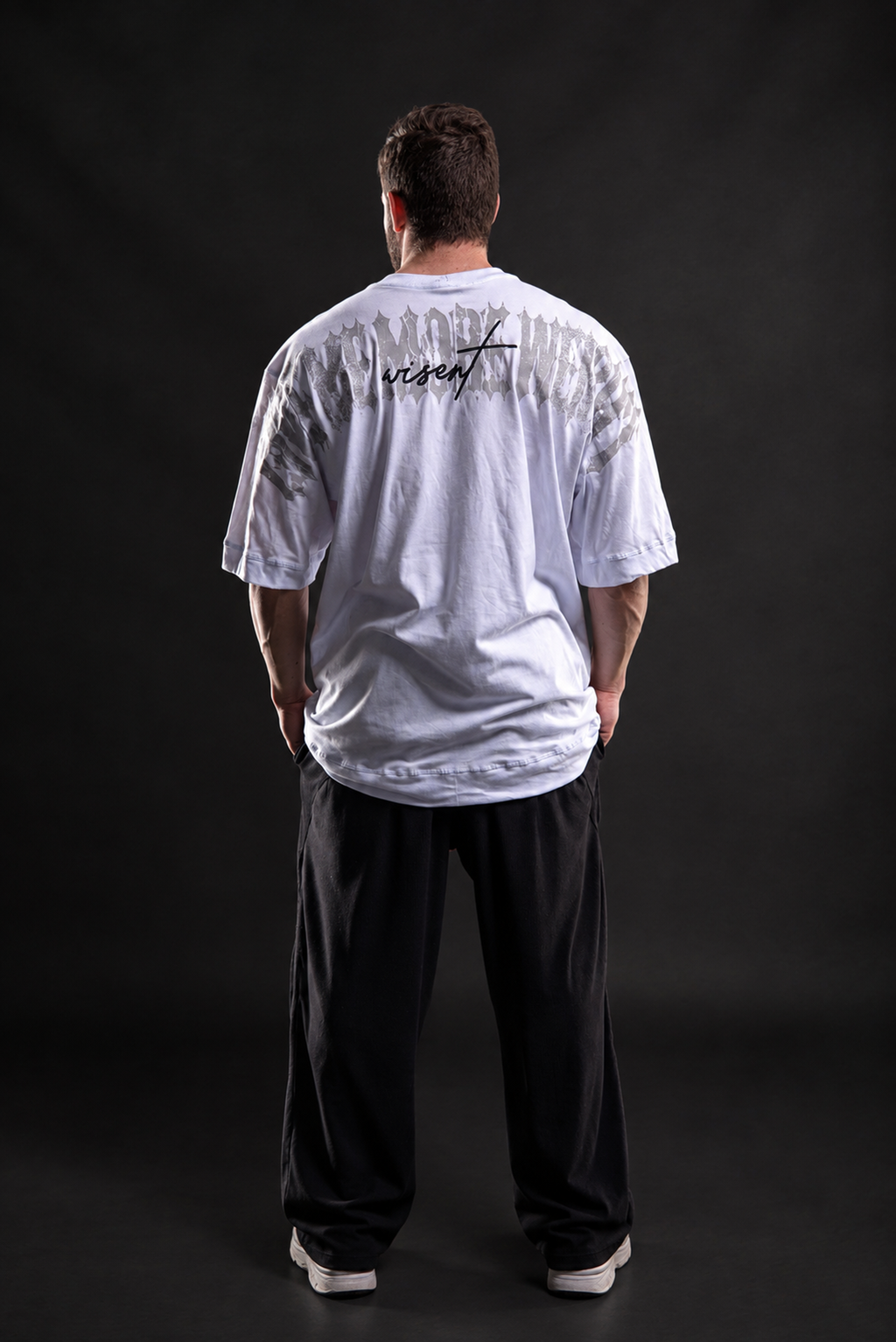 Soft - Camiseta Oversized - Give Me More Weight Darkness Branca