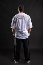 Soft - Camiseta Oversized - Give Me More Weight Darkness Branca